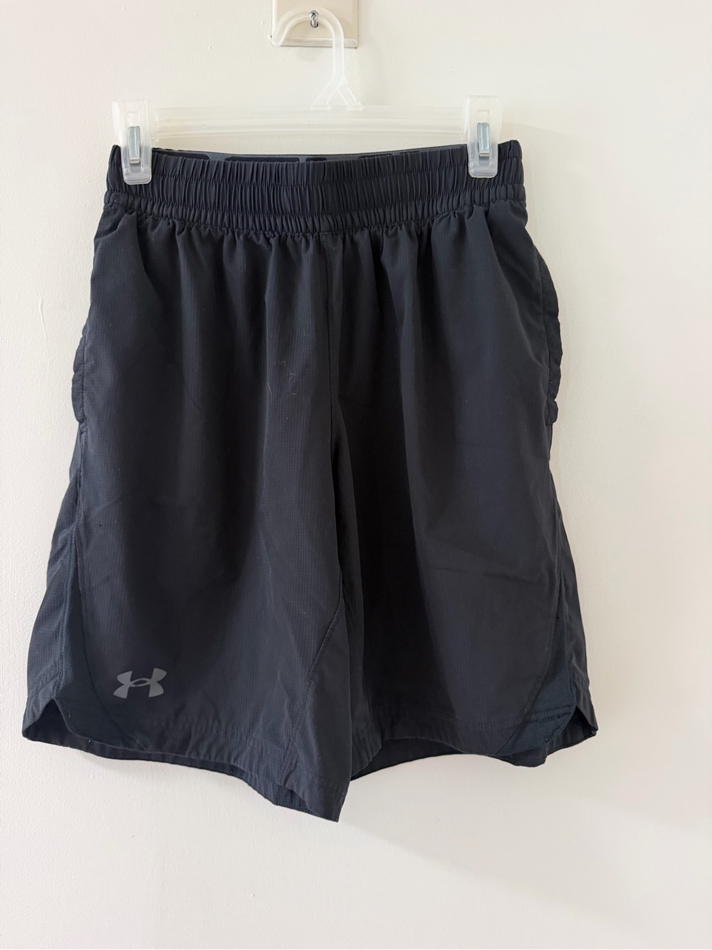 Under Armour Men's Black Performance Athletic Shorts